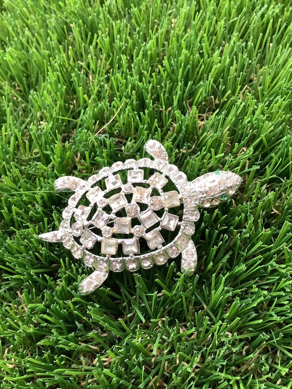 Art Deco vintage rhinestone turtle brooch pin Fred Grey