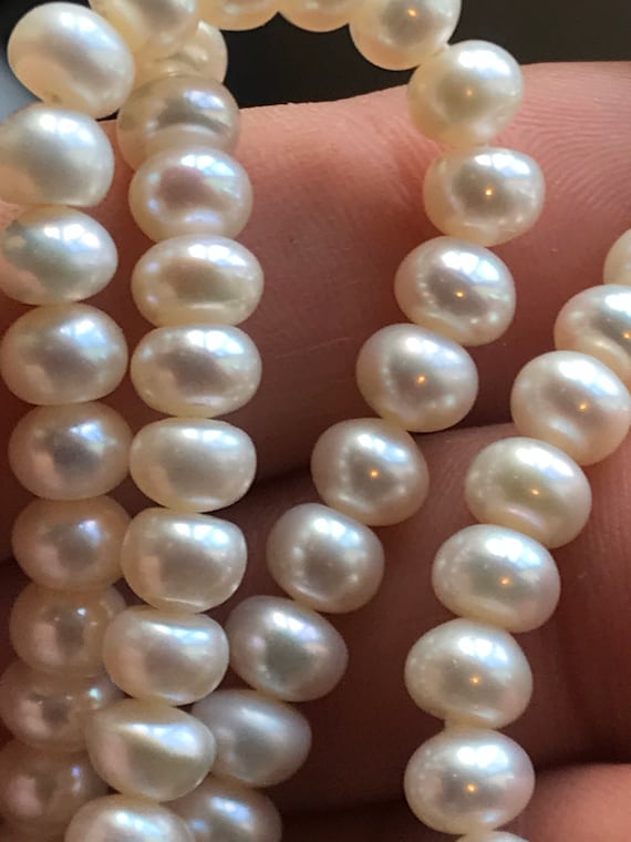 Beautiful hand knotted cultured classic pearl 16” necklace with solid silver langer ball magnetic clasp
