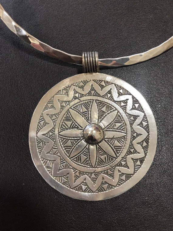 Vintage Moroccan solid silver bohemian ethnic choker pendant necklace