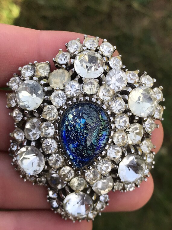 Striking blue  foil glass opal oval tear drop cen… - image 8