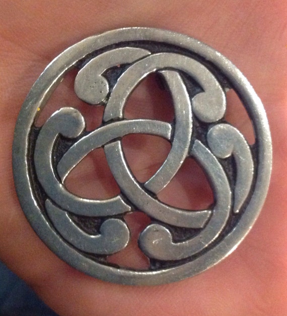 Statement piece St Justin vintage Celtic knotwork Cornish pewter brooch/ pin