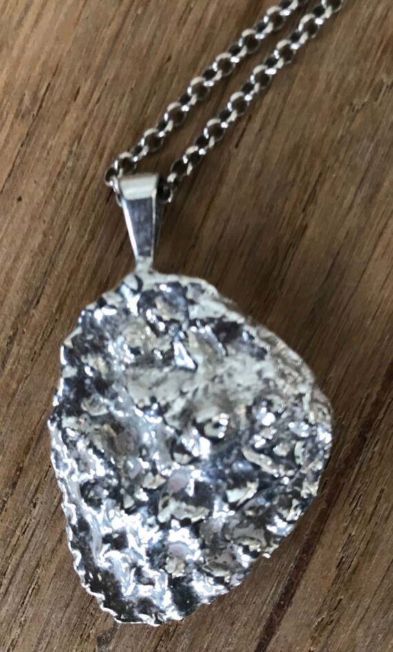 Unusual funky free flowing hallmarked solid silver nugget pendant necklace brutalist style