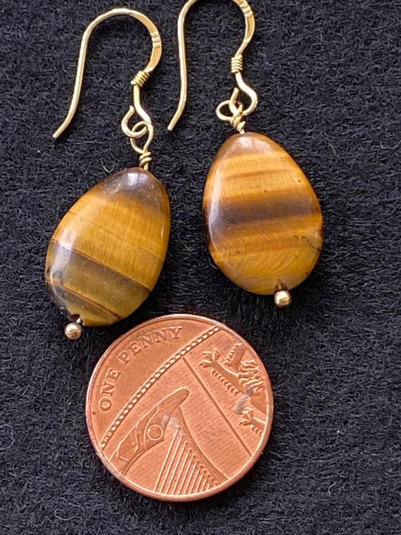 Vintage Tigers eye semi precious stone pebble earrings on 925 silver gilt hooks