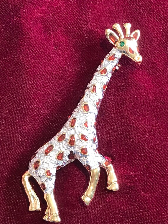 Vintage 1980s gold plated enamelled rhinestone Giraffe brooch pin