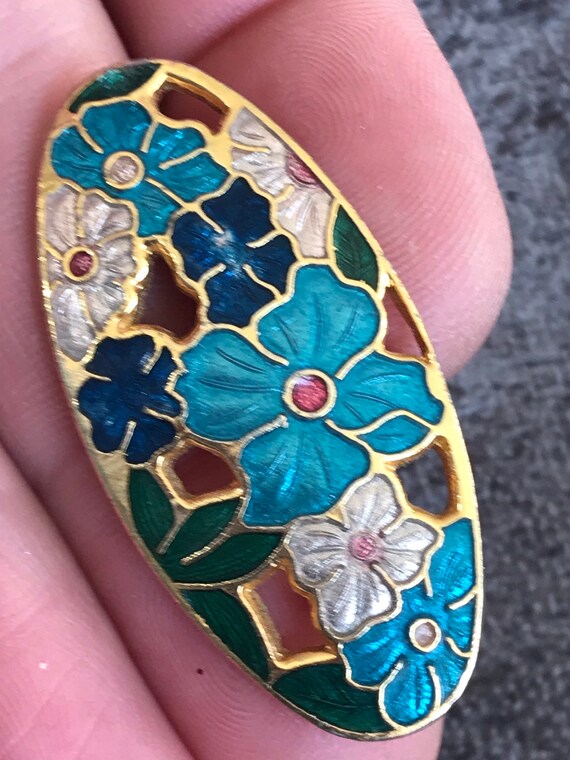 Vintage 1980s cloisonné enamel oval floral brooch. Blues and green cloisonné enamel signed SG