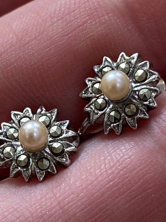 Vintage Art Deco era solid silver Marcasite and pearl screw backed earrings