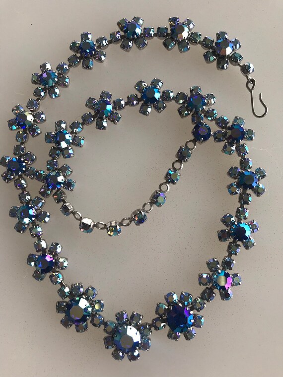 Vintage 1950s blue aura Borealis rhinestone necklace 18 inches