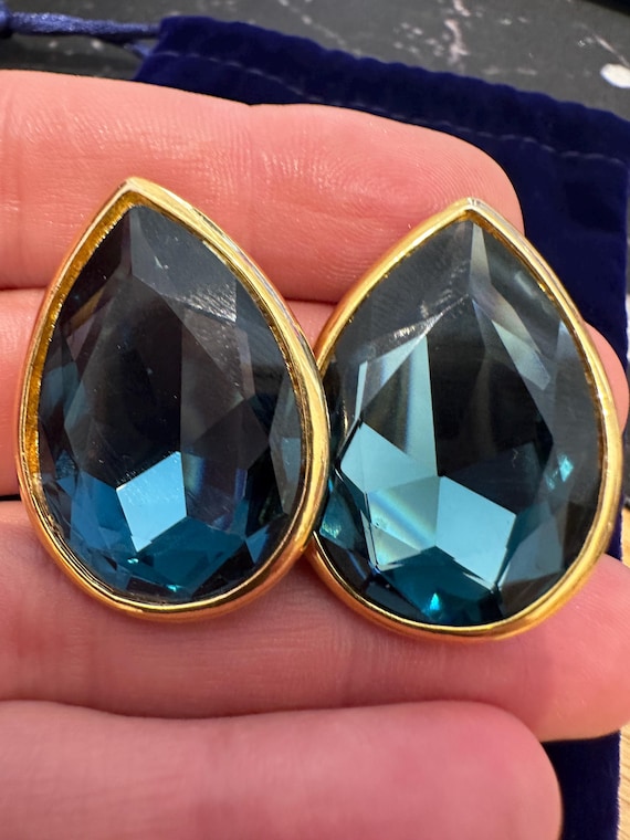 Vintage Gold Plated Clip On Earrings: Bezel set Blue Teardrop Crystal