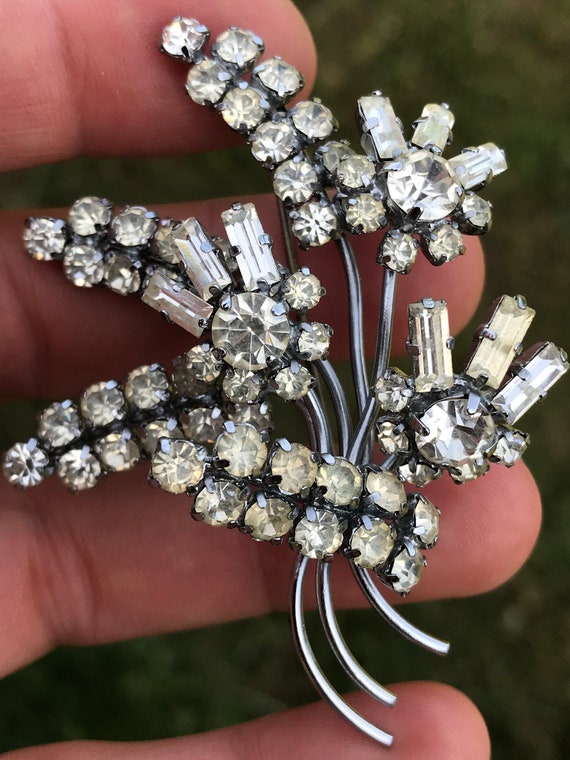 vintage crystal rhinestone flower stem bouquet brooch pin wedding party