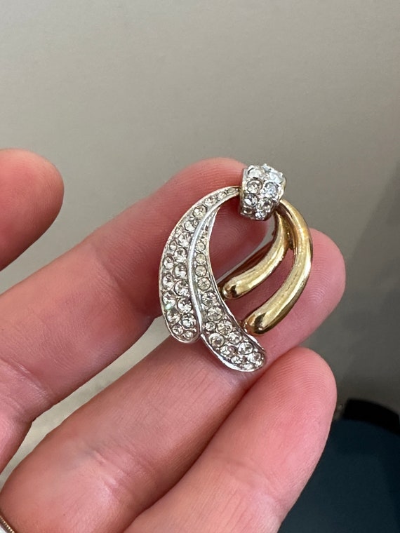 Vintage 22ct gold plated Attwood & sawyer Swirl brooch Attwood Collection.