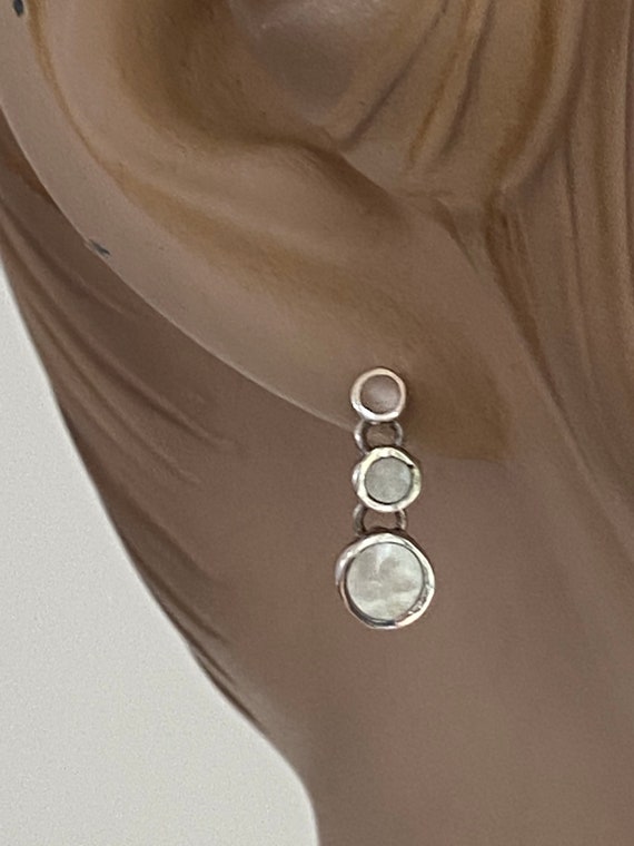 Contemporary sterling silver and mother of pearl 3 circle grip earrings