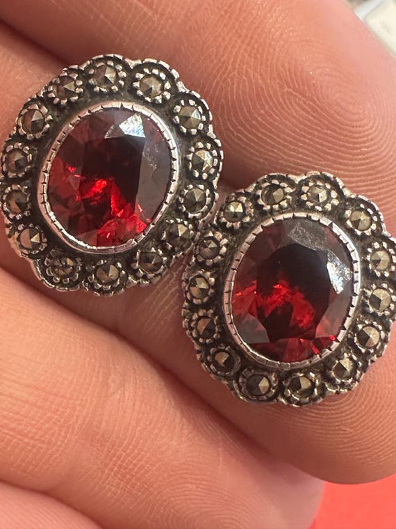 Oval Garnet Glass Stud Earrings: Marcasite 925 Sterling Silver