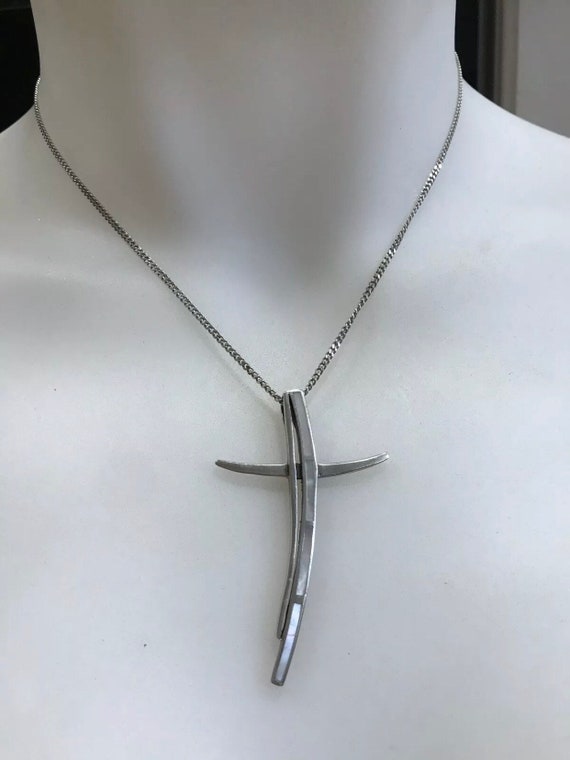 Beautiful Contemporary Inlaid M.O.P Cross Pendant On 16” Sterling Silver Chain