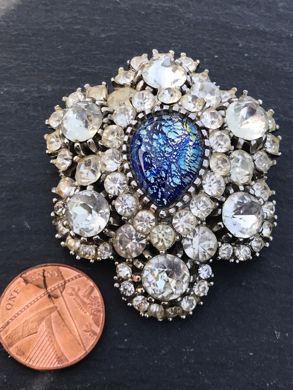 Striking blue  foil glass opal oval tear drop cen… - image 9