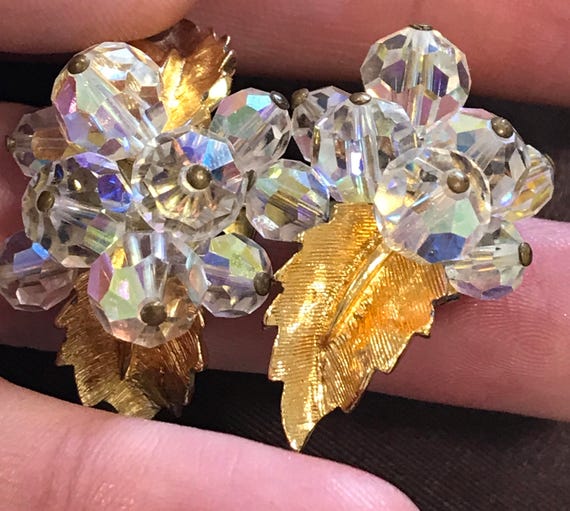 Vintage 1950s Gold tone Aura borealis floral clip cluster earrings