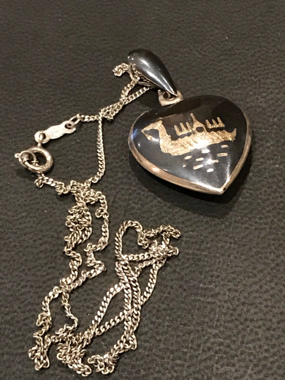Unusual heart shaped Vintage solid Solid Siam Silver Pendant Necklace 1950s on 18” silver chain