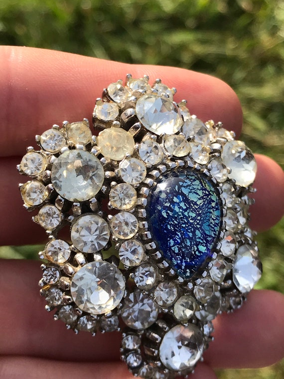 Striking blue  foil glass opal oval tear drop cen… - image 4