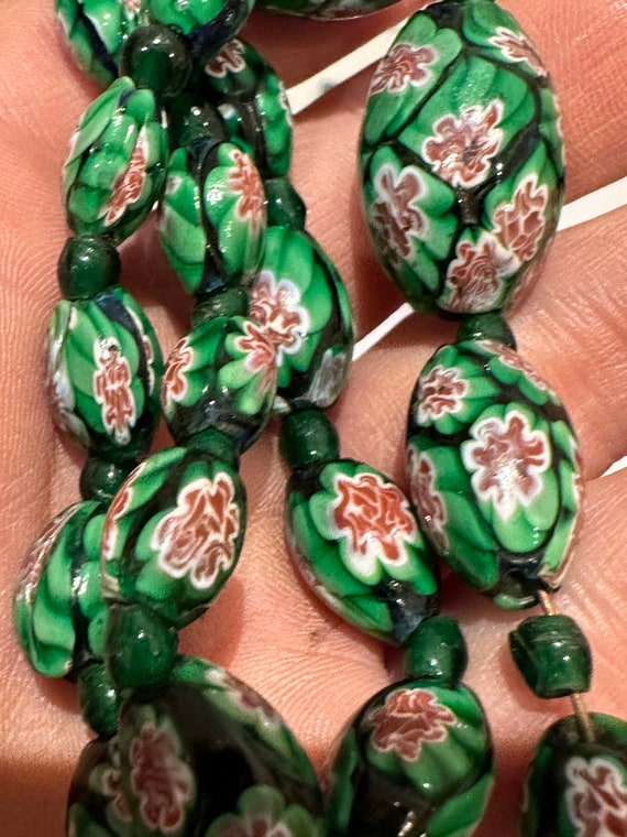 Antique Art Deco 1920s Murano green glass millefiori beaded necklace