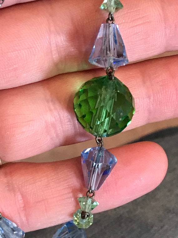 Beautiful vintage Art Deco faceted coloured glass chain necklace
