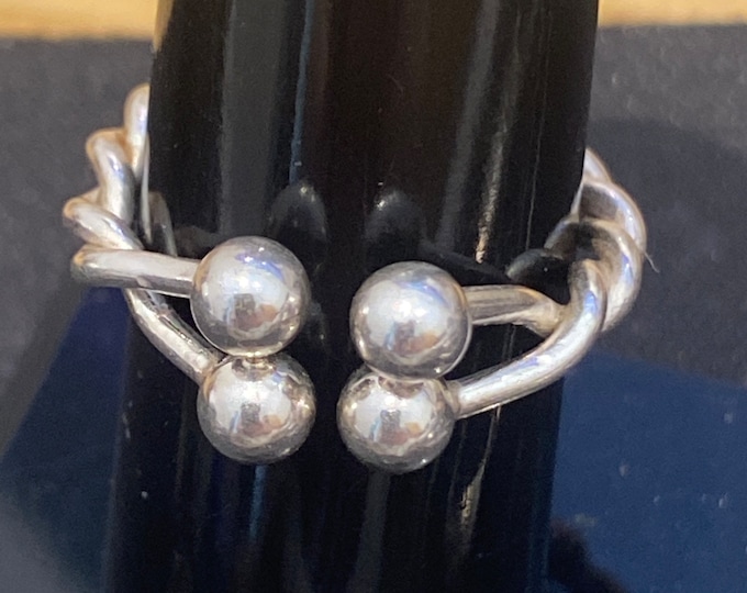 Vintage adjustable Silver twist band ring smallest Sz 6 or N1/2