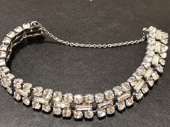 Super sparkling vintage Diamanté bracelet baguette and brilliant round cut stones