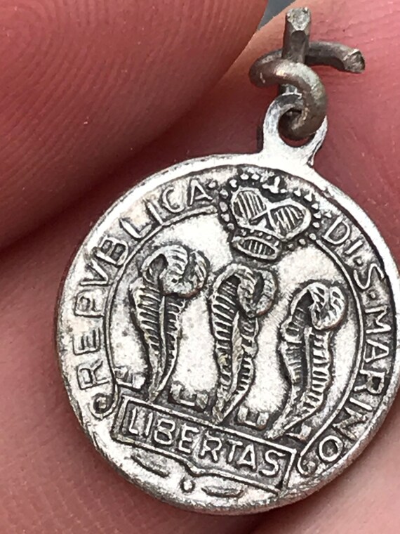 Vintage silver charm pendants San Marino 1926 tourist coin medal