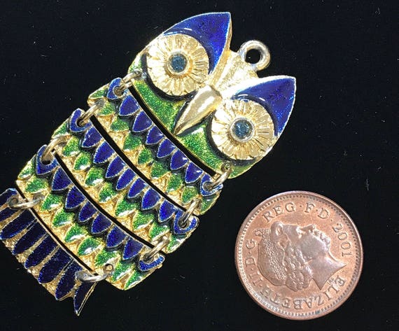 Retro vintage 1970s Articulated enamelled owl pendant Made in England