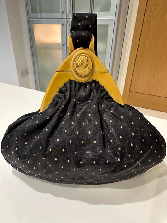 Striking original vintage Art Deco beaded evening bag celluloid handle and cameo clasp