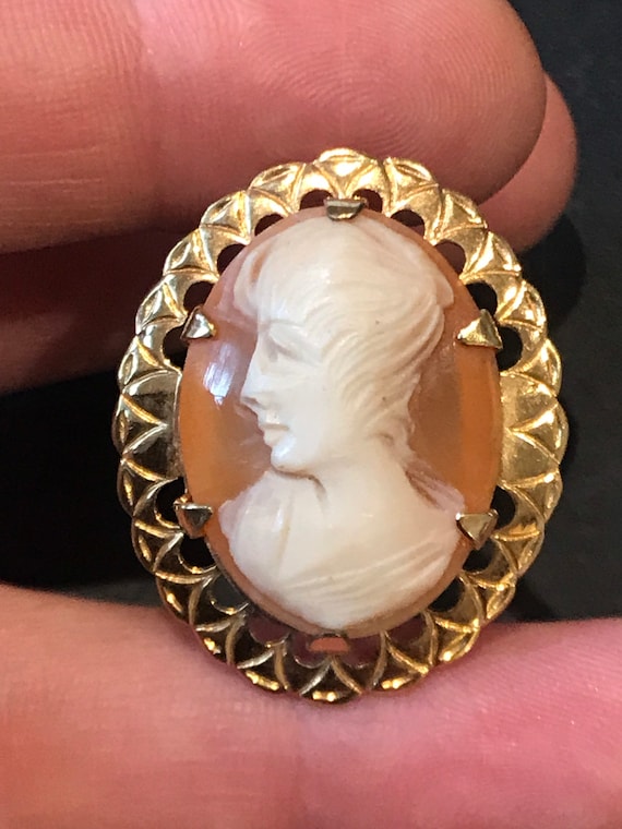 A vintage real shell carved cameo portrait brooch/pin/pendant in Rolled Gold ornate frame