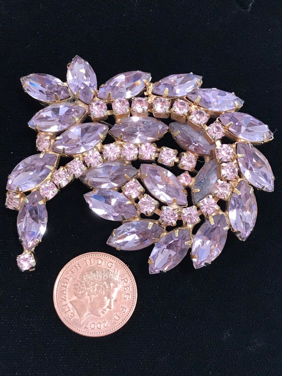 Stunning vintage pink and purple rhinestone statement brooch by Kramer