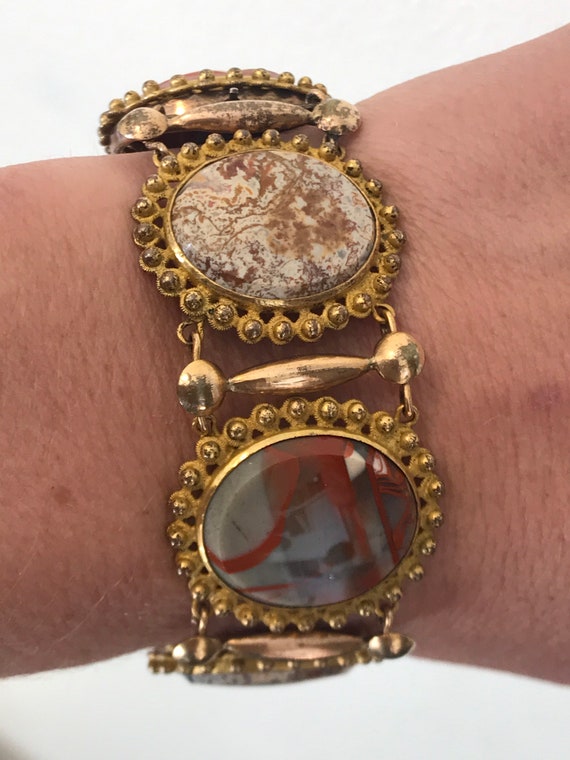 A Superb rare Georgian Scottish agate pinchbeck specimen bracelet