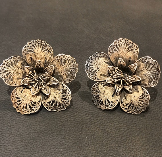 Old silver filigree flower clip on earrings signed DH 900