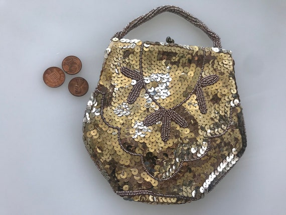 Art Deco gold beaded and sequinned evening purse … - image 4