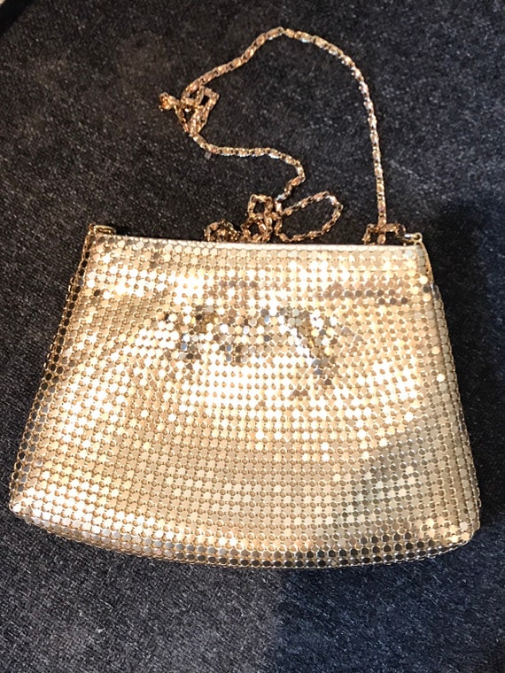 Vintage Suzy Smith gold Mesh metal disco handbag