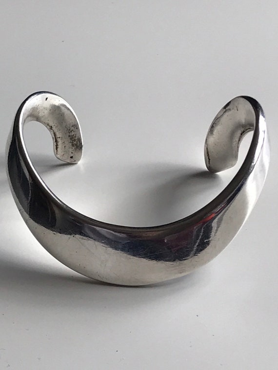 Elegant Jacob Hull Cuff Bracelet Danish Modernist B-D (Buch& Deichmann)