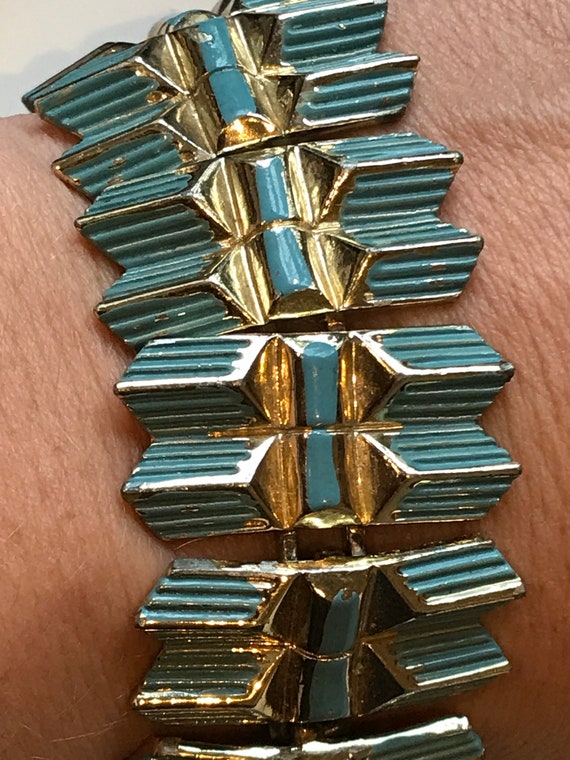 Stunning chunky Egyptian style vintage gold toned Jewelcraft bracelet enamelled in blue
