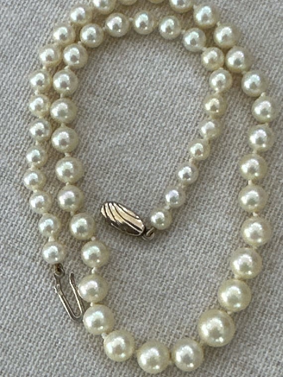 Highest quality vintage simulated hand knotted pearl choker length necklace with gold plated solid silver Jka 925 clasp 15 inches