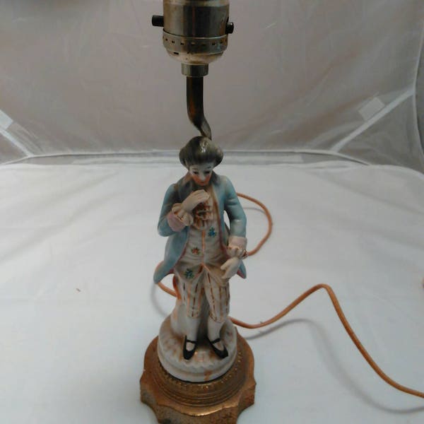 Vintage Leviton Renaissance Figural Ceramic Table Lamp
