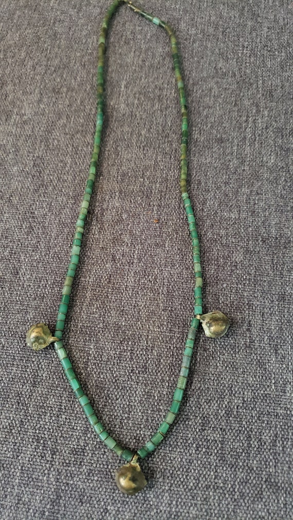 Antique green jasper beaded necklace