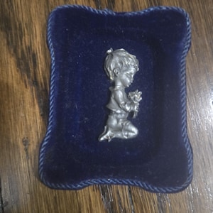 Vintage mini Genuine Pewter Framed Miniature Plaque Italy Boy Flowers Pray Statue