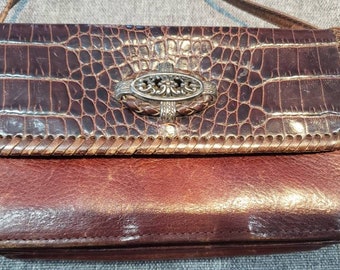 Vintage Brighton model crossbody wallet brown