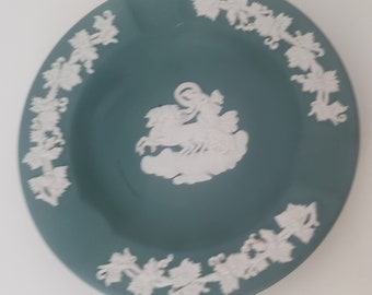 Vintage Wedgwood teal Jasperware ashtray White horses