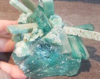 Handmade green crystal drusa with real crystals ring holder