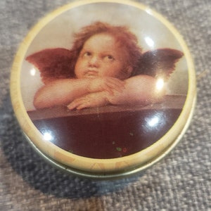 Vintage Victorian girl Tiny tin box by Elite gift box