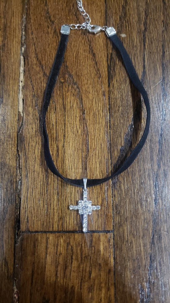 Vintage Victorian Style Silver Tone and Crystals Cross  display picture 2