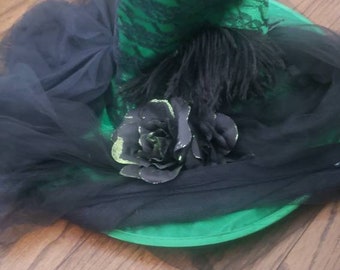 Vintage wicked witch green and black hat