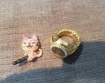 Vintage lot of Gold metal color Lady Mayfair elastic ring Watch and small pink crystals cat phone pin