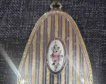 Antique Argent Métal couleur et Floral Guilloché Art Déco poudre compact miroir porte-clés