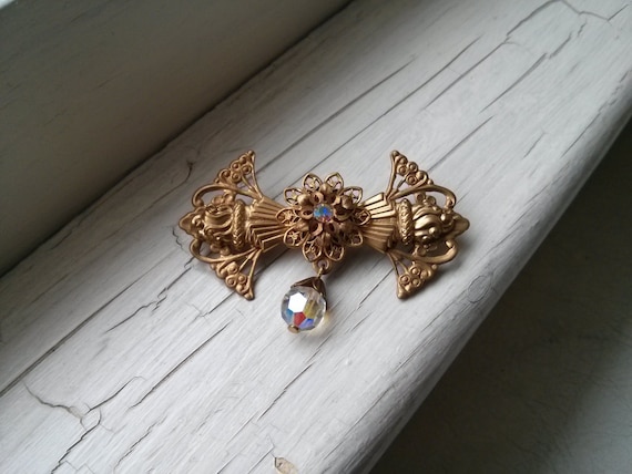 Broche Vintage Style Victorien En Métal Doré Avec Perles - Neuf Sans Emballage