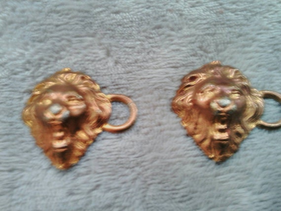 Vintage Pair of Brass Lion Head Links - Etsy display picture 1